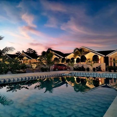 Nahdhoh Langkawi Resort Pantai Cenang  Exterior photo