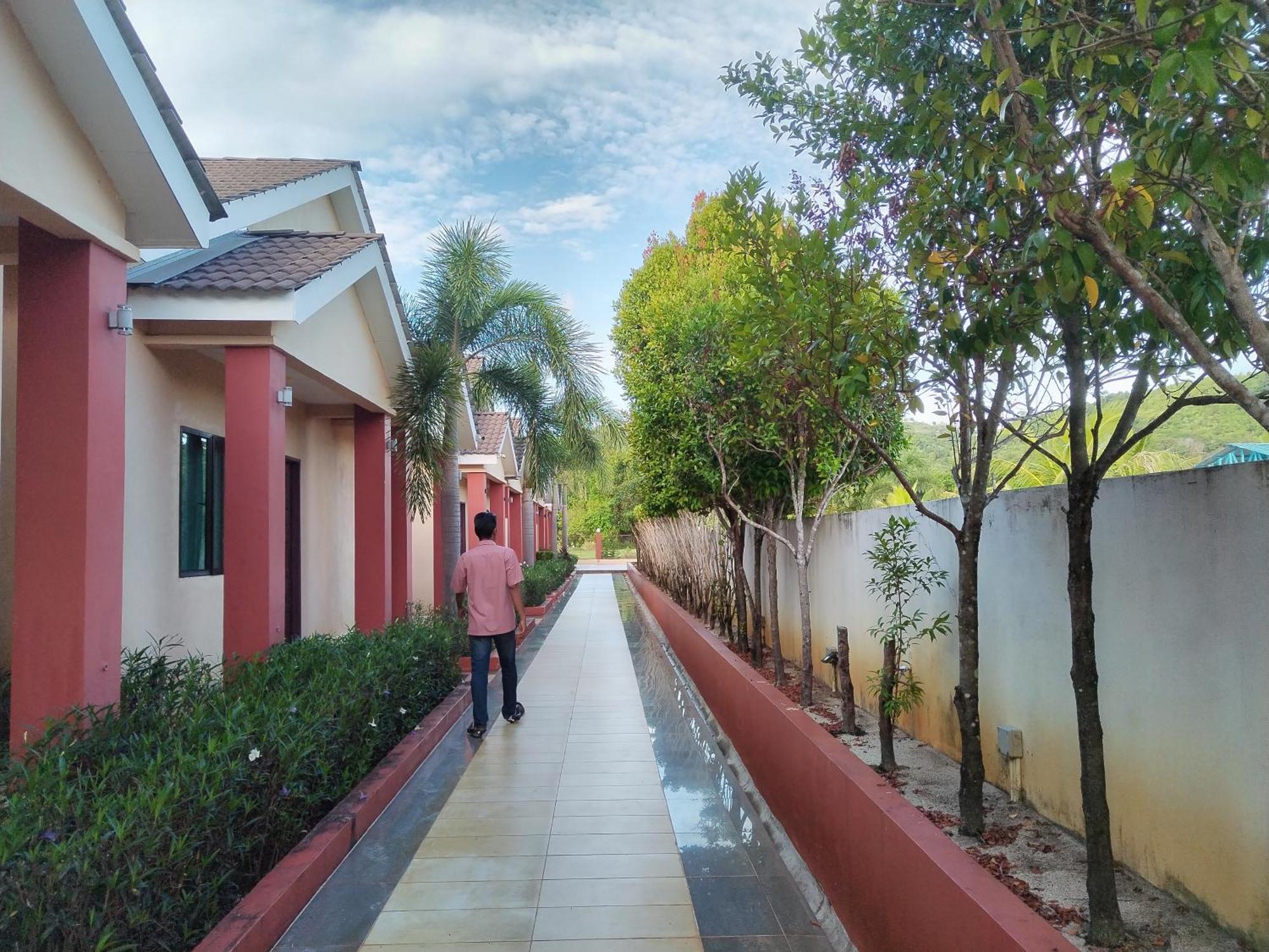 Nahdhoh Langkawi Resort Pantai Cenang  Exterior photo